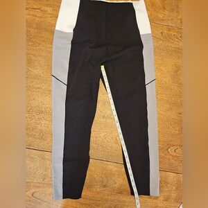 Sweaty Betty  Black and Gray Leggings NWT
